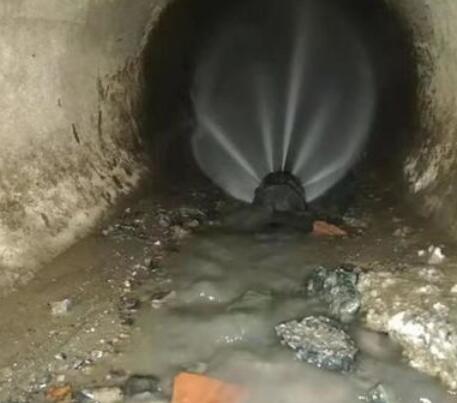 运粮湖管理区市政管道清淤